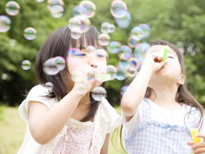 シャボン玉遊び